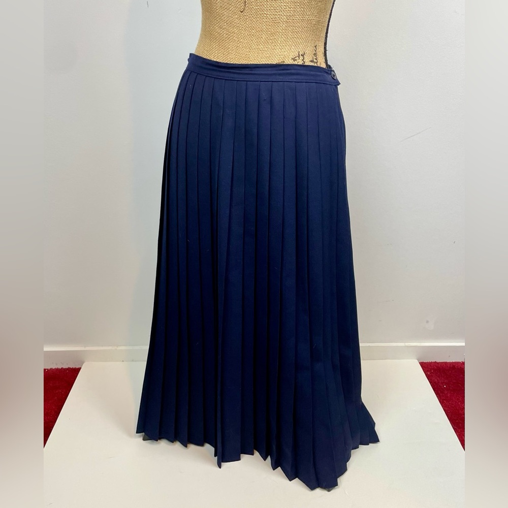 Vintage pleated long midi skirt 100% wool navy 28” waist by Bianca